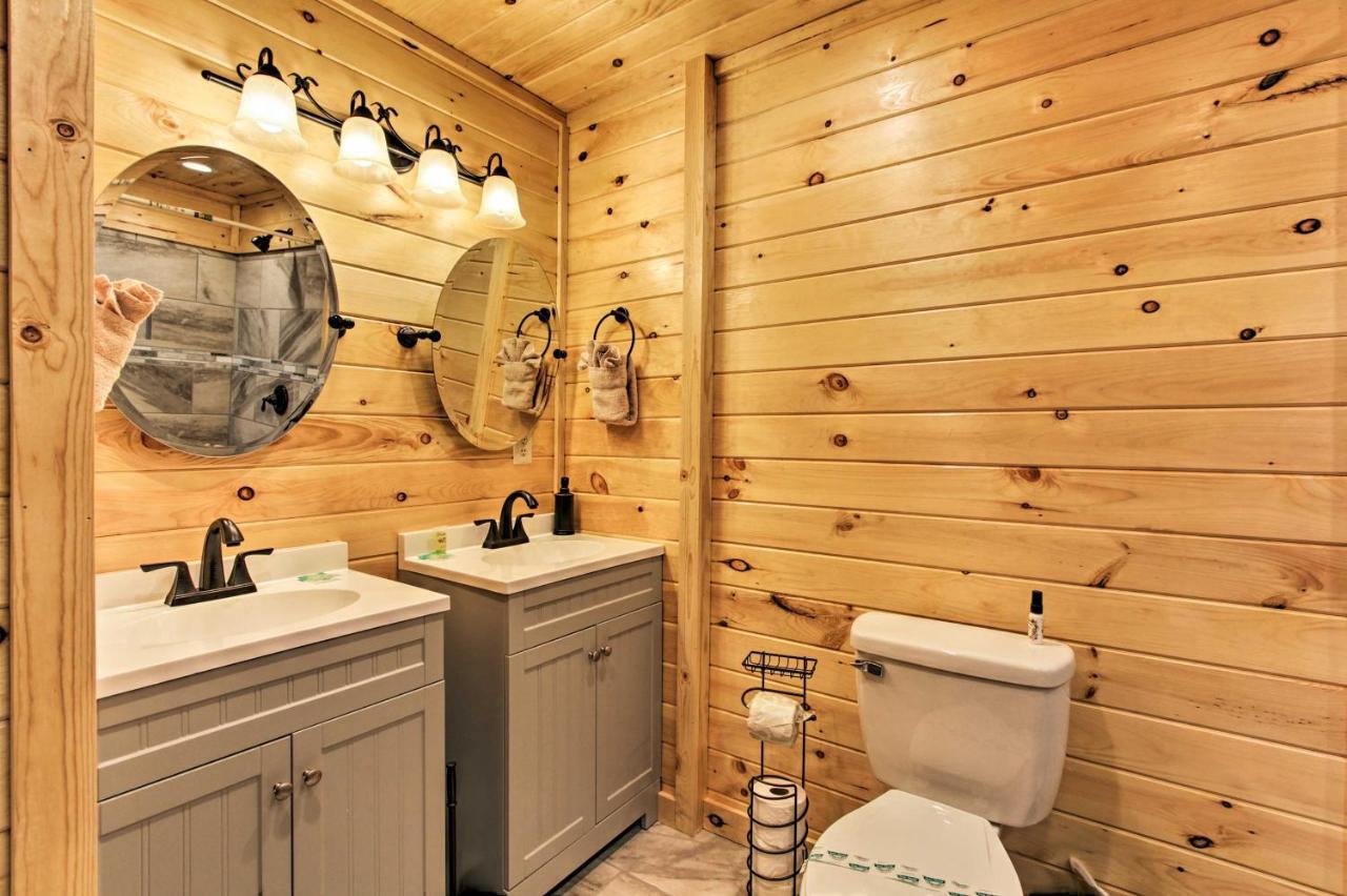 Sevierville Cabin With Private Hot Tub And Fireplace! Bagian luar foto