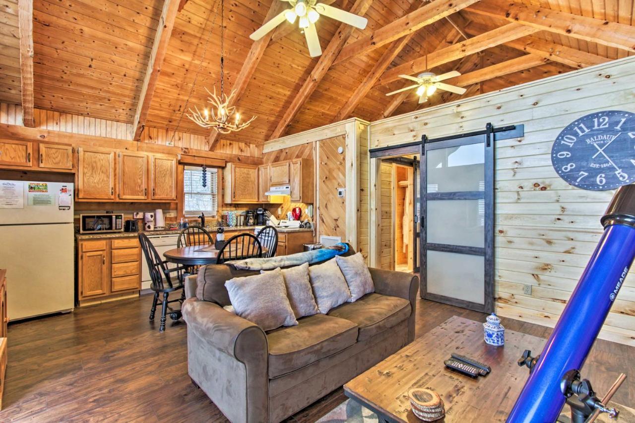 Sevierville Cabin With Private Hot Tub And Fireplace! Bagian luar foto