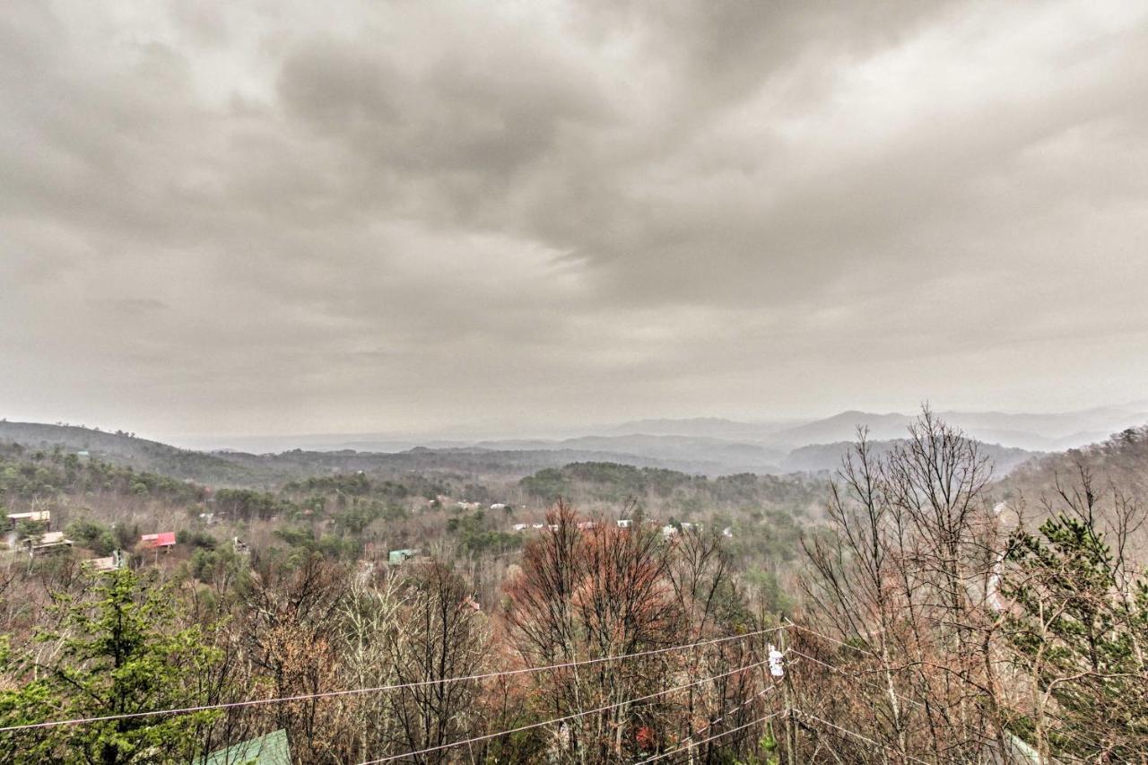 Sevierville Cabin With Private Hot Tub And Fireplace! Bagian luar foto