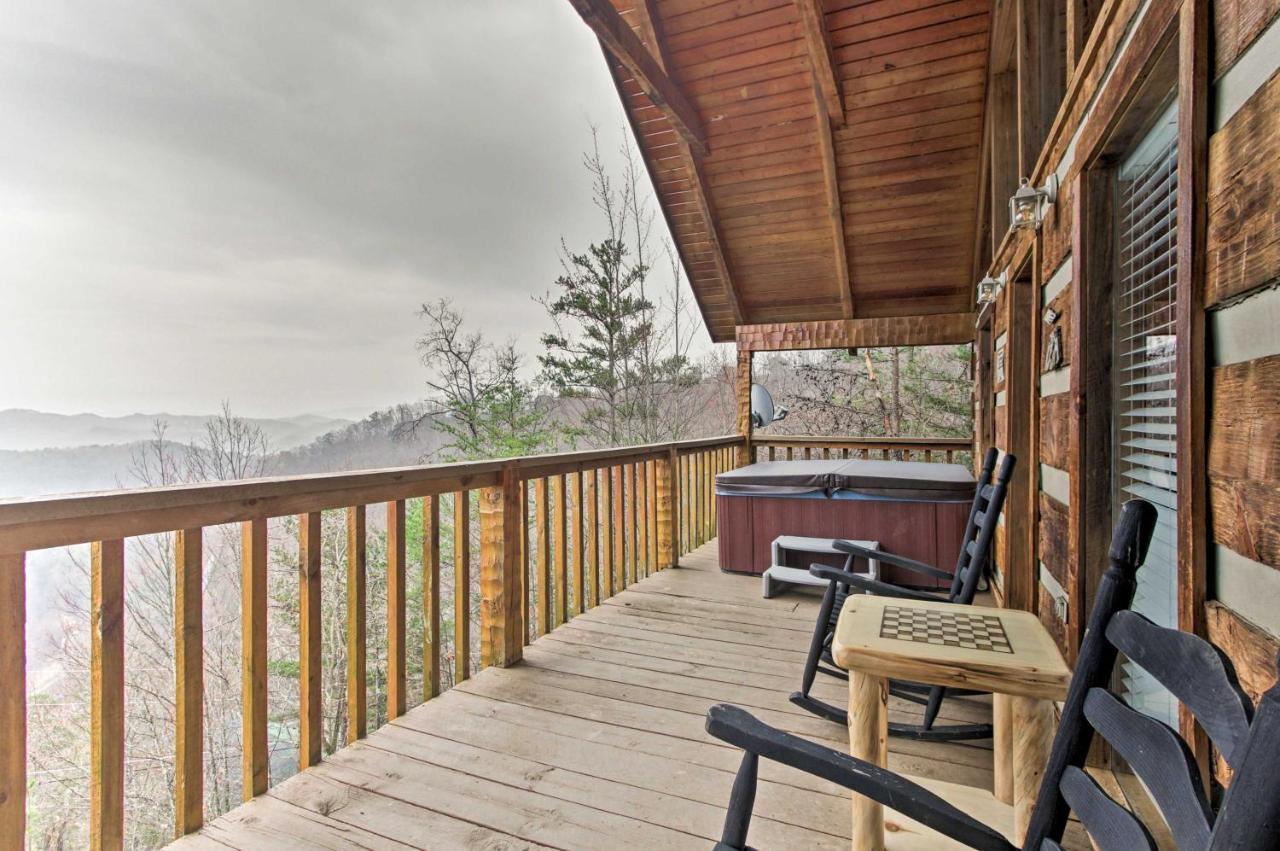 Sevierville Cabin With Private Hot Tub And Fireplace! Bagian luar foto